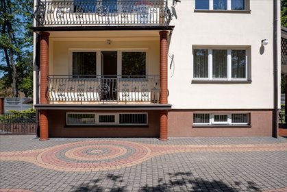 Przestronne 3-pokojowe mieszkanie z balkonem i dużą piwnicą dom Milanówek, Czubińska