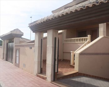 dom na sprzedaż 225m2 dom Torrevieja, Hiszpania, Los altos