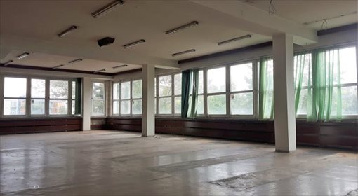 Duży lokal 767 m² z widokiem na Odrę – gotowy do remontu lokal użytkowy Opole, pl. Józefa Piłsudskiego