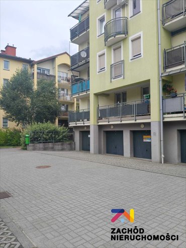 Garaż 15 m² z miejscem postojowym (monitorowany, gotowy) garaż Zielona Góra, Łężyca
