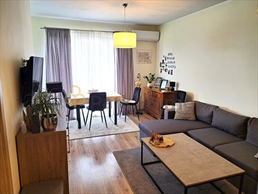 Ujazdowo: 48 m² z ogródkiem i tarasem, gotowe do wprowadzenia mieszkanie Ujazdowo