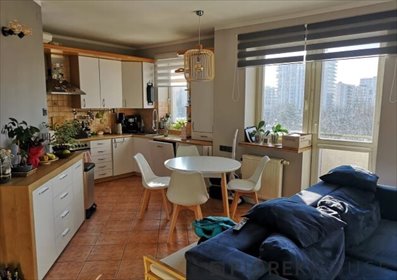 Sprzedam przestronne 3-pokojowe mieszkanie 77 m² z balkonem mieszkanie Warszawa, Praga-Południe, Poligonowa