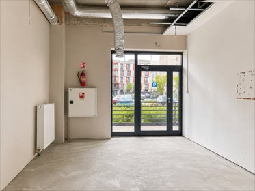 Nowoczesny lokal 30 m² z dużymi witrynami i pełną aranżacją lokal użytkowy Kraków