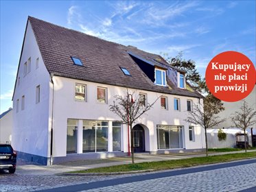 Na sprzedaż przestronny dom z możliwością adaptacji i działalności dom Brandenburgia, Gratz, Pommernstraße