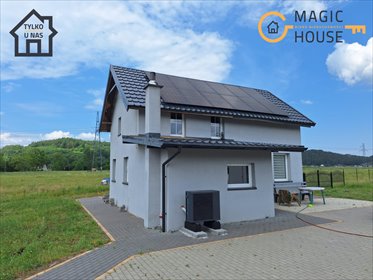 Nowoczesny dom z fotowoltaiką i dużą działką 2003 m² dom Chmieleniec