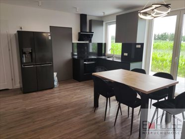 Dom na wynajem Wierzbice 150m2 Foto 4