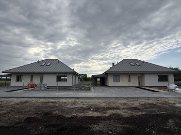 Nowoczesny dom 126 m² z energooszczędnymi rozwiązaniami dom Dobra