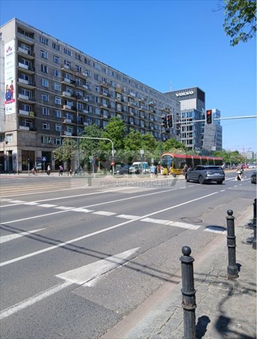 Zapraszam do 42 m² mieszkania w centrum Warszawy z widokiem na hotel Nowotel mieszkanie Warszawa, Śródmieście, Marszałkowska