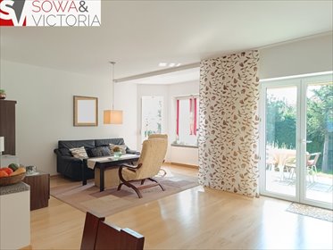 Dom bliźniak z ogrodem i przestronnymi wnętrzami dom Świebodzice