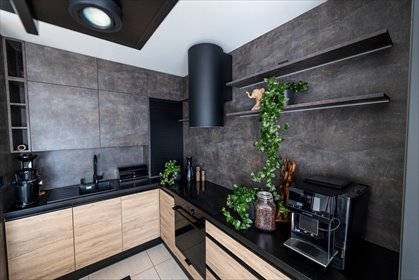 Zapraszam do przestronnego 107 m² apartamentu z bio-kominkiem i balkonem mieszkanie Kęty
