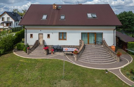 Przestronny dom z garażem, ogród i taras w Subkowym dom Subkowy, Józefa Piłsudskiego