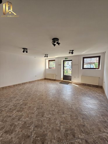 Lokal usługowo-handlowy 40 m2 z witryną i łazienką lokal użytkowy Piaseczno