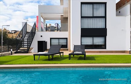 dom na sprzedaż 198m2 dom La Finca