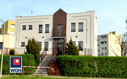 Komfortowy dom z lokalem użytkowym, garażem i balkonami. dom Góra, Aleja Jagiellonów