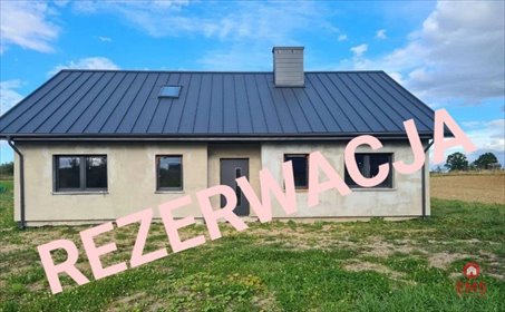 Dom z garażem i dużą działką w Okuniowcu dom Okuniowiec