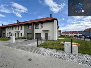 Polecam przestronny dom 4 pokoi z dużym ogrodem w Dobrzykowicach dom Dobrzykowice, Dobrzykowice, Letnia