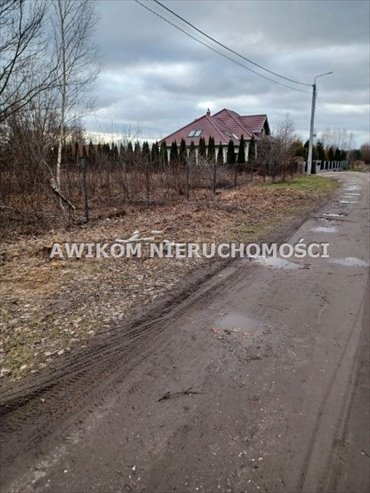 Polecam dużą działkę 3000 m² pod rezydencję z mediami w Kozerkach działka Kozerki