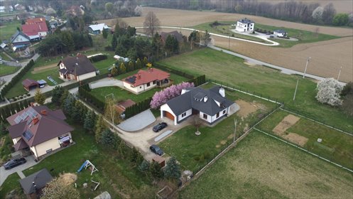 Dom wolnostojący 163 m² z garażem, gotowy do zamieszkania dom Grabownica Starzeńska