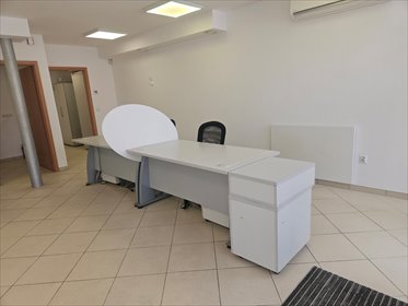 Atrakcyjny lokal w centrum Świebodzic z klimatyzacją. lokal użytkowy Świebodzice, Centrum