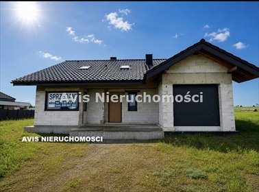 Dom wolnostojący 125 m2 na dużej działce 900 m2 w Strzegomiu dom Strzegom