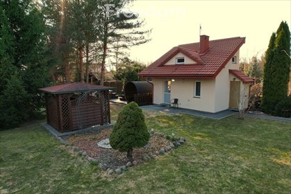 Urokliwy domek z sauną i jacuzzi nad jeziorami dom Straduny