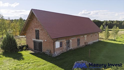 Na sprzedaż przestronna ceglana stodoła 349 m² w Waplewie dom Waplewo