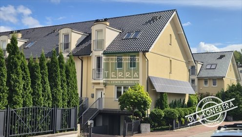 Zapraszam do obejrzenia eleganckiego skrajnego segmentu 292 m² w Zielonej Górze dom Zielona Góra