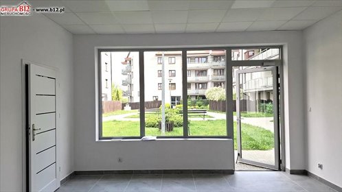 Lokal usługowy 30 m2 po remoncie, klimatyzacja, własna aranżacja mieszkanie Krakow, Kliny, Bartla