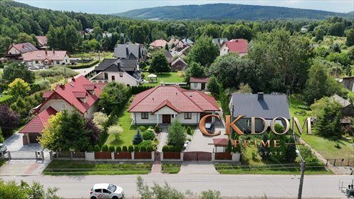 Przestronny dom 102 m² z 4 pokojami w Ćmińsku dom Ćmińsk