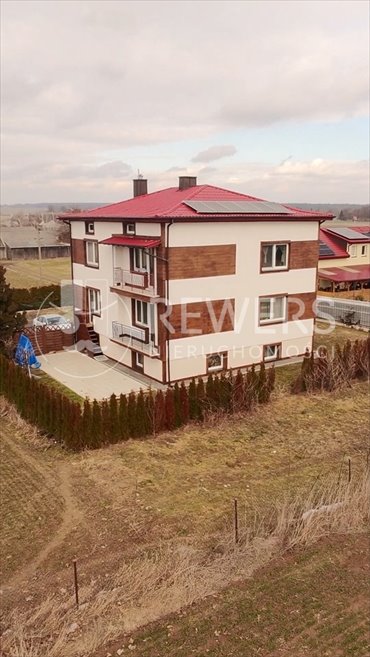 Nowoczesny energooszczędny dom 255m² z 2 mieszkaniami dom Strzeszkowice Duże
