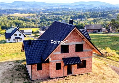 Dom w stanie surowym z panoramicznym widokiem. dom Kobylec
