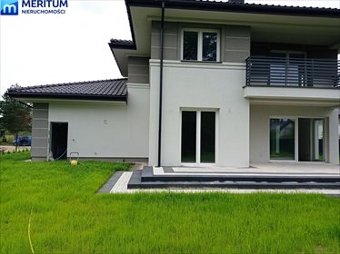 Przestronny dom 300 m2 z garażem i dużą działką dom Nadarzyn