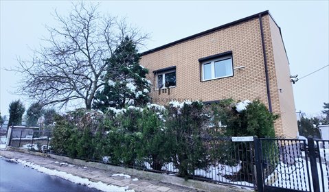 Przestronny dom 160 m² z garażem i ogrodem w Koninie dom Konin, Parowa