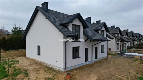 Na sprzedaż nowoczesny dom bliźniaczy 101 m² w Konarach dom Konary, Dworska
