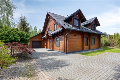 Ekskluzywny dom drewniany 255 m² z smart home i kominkami dom Głogów Małopolski, Sosnowa