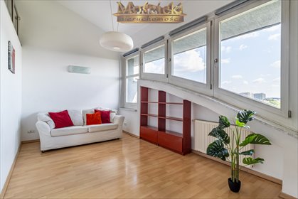 Jasne studio z antresolą i panoramicznym widokiem na Warszawę mieszkanie Warszawa, Mokotów, Rakowiecka