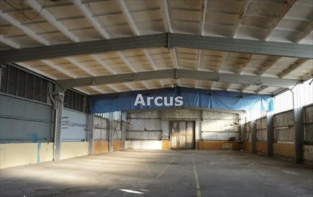 Na wynajem przestronna hala 640 m² z rampą i parkingiem lokal użytkowy Tarnów, Strusina
