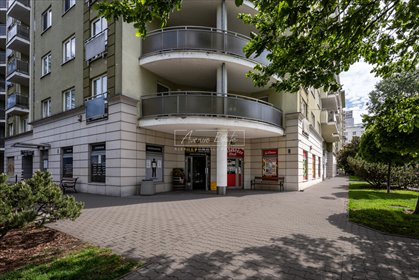 Lokal usługowy 81,9 m² z witrynami i parkingiem lokal użytkowy Warszawa, Mokotów, Wielicka