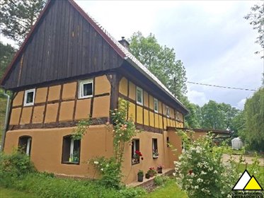 Na sprzedaż urokliwy dom z klimatem, tarasem i ogrodem dom Rząsiny, Rząsiny