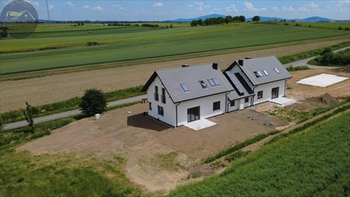 Nowoczesny dom bliźniak z garażem, energooszczędny, 158 m2 dom Milikowice