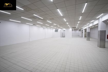 Lokal użytkowy na sprzedaż Żarów 980m2 Foto 1
