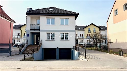 Dom z 3 mieszkaniami, nowoczesny, gotowy pod wynajem dom Lębork, Mściwoja II