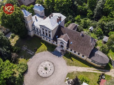 Unikatowy pałac z 1770 r. z 9 pokojami i 160 m2 salą lokal użytkowy Piła