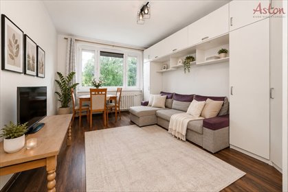 Przestronne 2 pokoje, oddzielna kuchnia, parking, niski czynsz mieszkanie Tychy, B