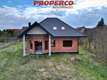 Dom w trakcie budowy z dużym potencjałem (113,82 m²) w Komórkach dom Daleszyce, Komórki