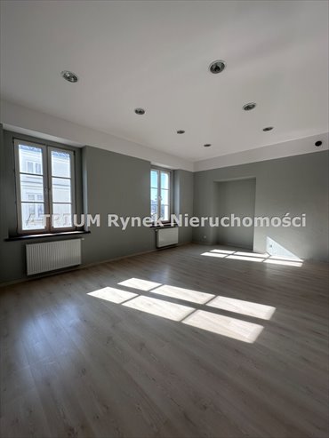 Przestronny lokal biurowy w centrum Piotrkowa - zapraszam lokal użytkowy Piotrków Trybunalski, Stare Miasto