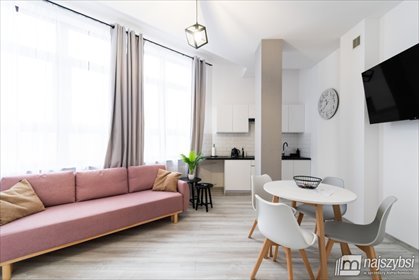 Nowoczesny apartament 40,8 m2 w centrum Świnoujścia - pełne umeblowanie mieszkanie Świnoujście, Centrum