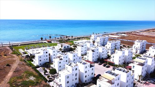 Dwupoziomowy apartament z basenem i plażą na Cyprze mieszkanie Gaziveren, Gaziveren, Lefke, Cypr Północny
