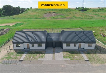 Nowoczesny bliźniak z garażem, ogród i taras dom Jastrowie, Gdańska