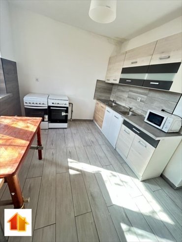 Przestronny dom dla pracowników z garażem i parkingiem dom Płock, Gęsia